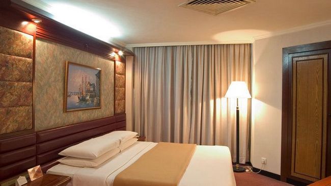 Hotel Golden Dragon Kunming Ausstattung foto